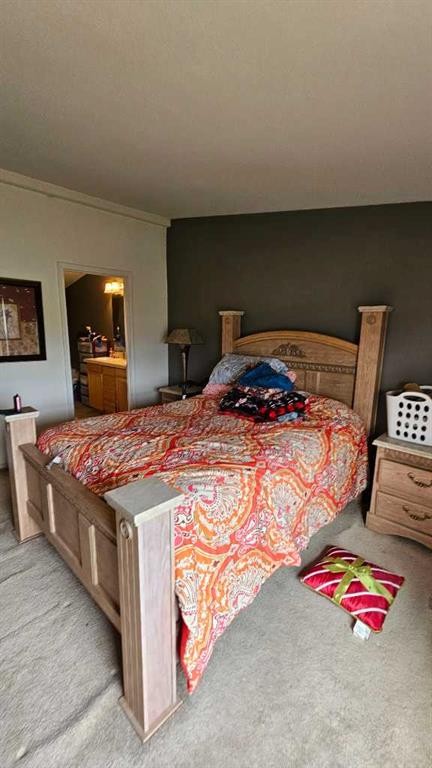 503 5 Avenue, Warner, AB - Indoor Photo Showing Bedroom