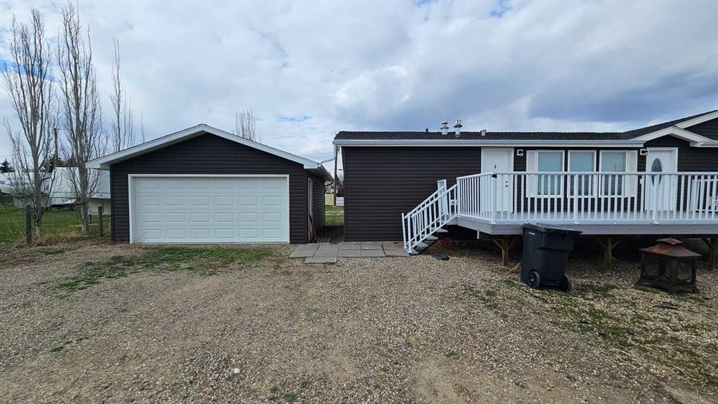 503 5 Avenue, Warner, AB - Outdoor With Deck Patio Veranda