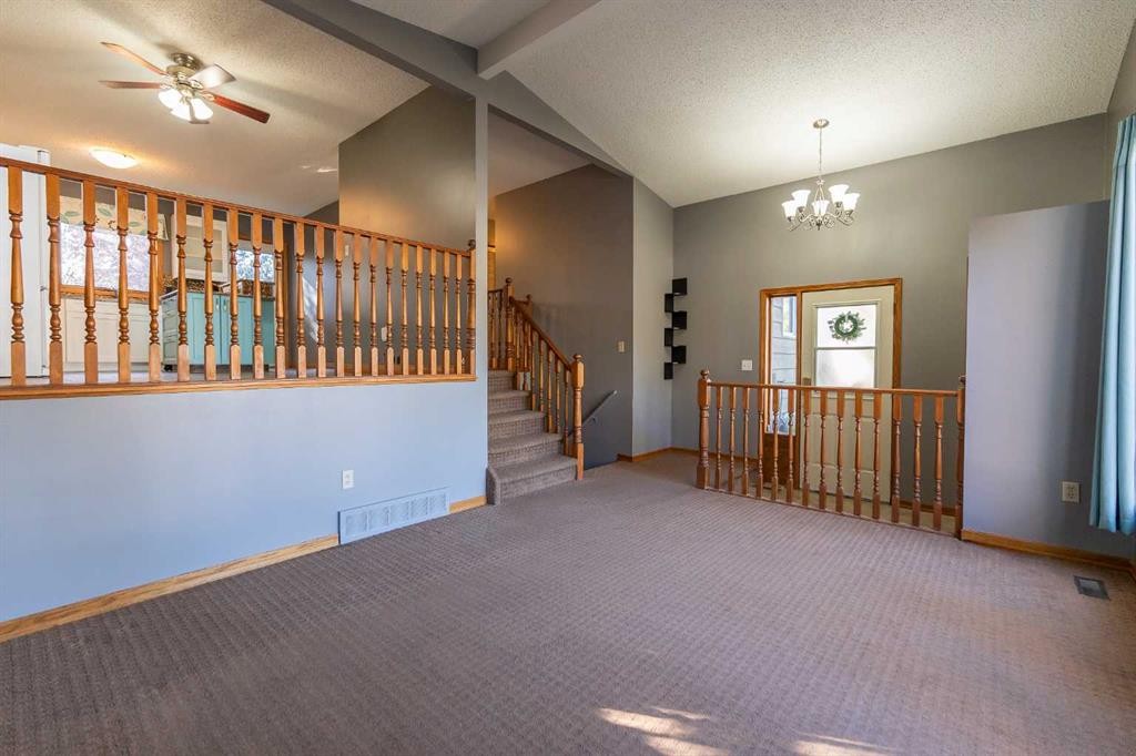 897 Red Crow Boulevard West, Lethbridge, AB - Indoor Photo Showing Other Room