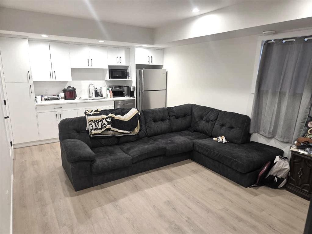 A & B-50 Sage Brush Avenue, Taber, AB - Indoor