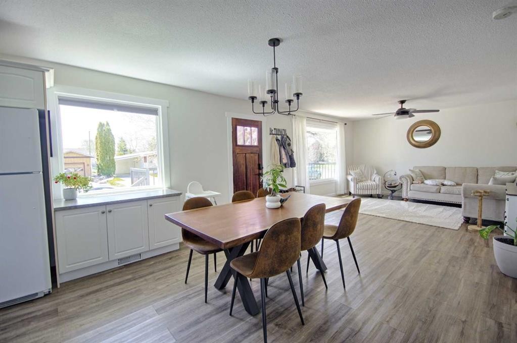 1804 22 Avenue, Coaldale, AB - Indoor