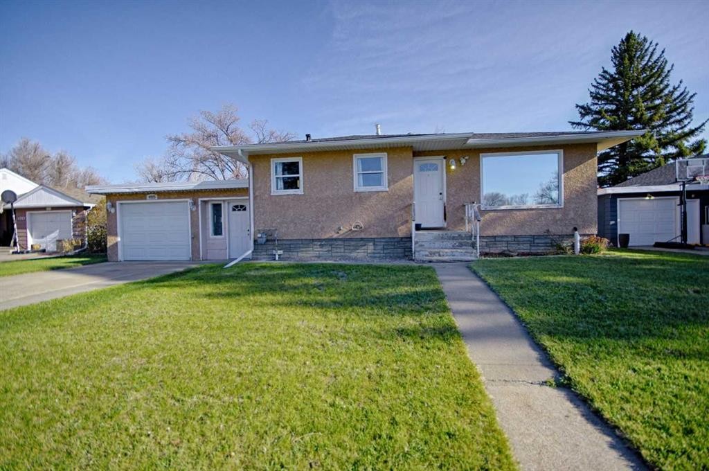 4925 53 Avenue, Taber, AB - Outdoor
