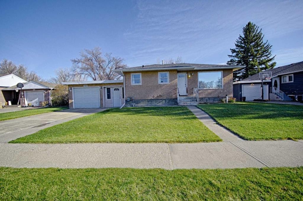 4925 53 Avenue, Taber, AB - Outdoor