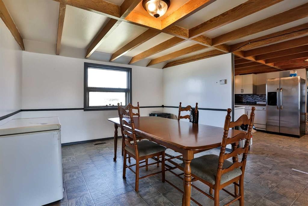 209 3 Avenue, Warner, AB - Indoor Photo Showing Dining Room