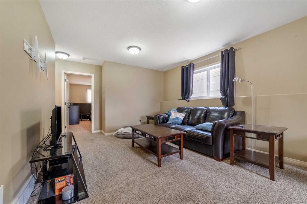 5046 41 Street, Taber, AB