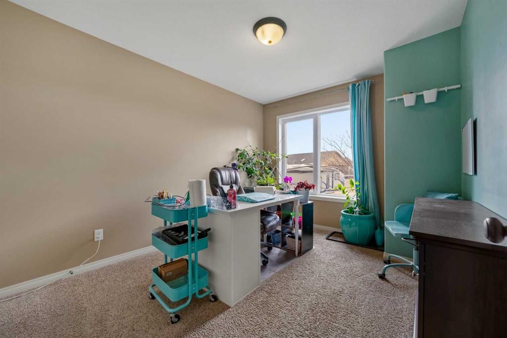 5046 41 Street, Taber, AB