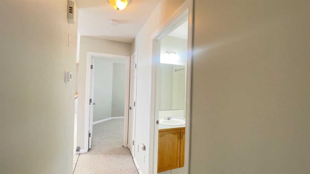 34 Blackfoot Road West, Lethbridge, AB - Indoor