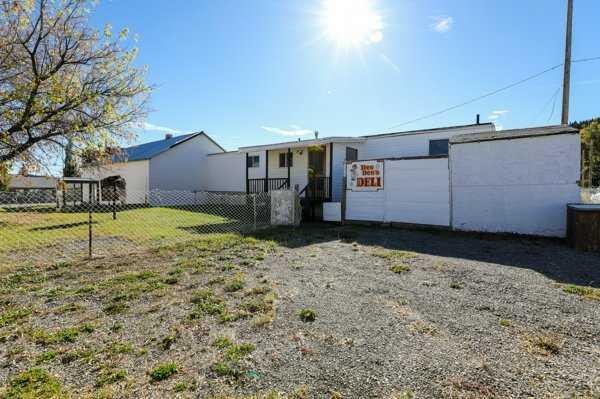 22720, 22718 8 Avenue, Hillcrest, AB - Outdoor