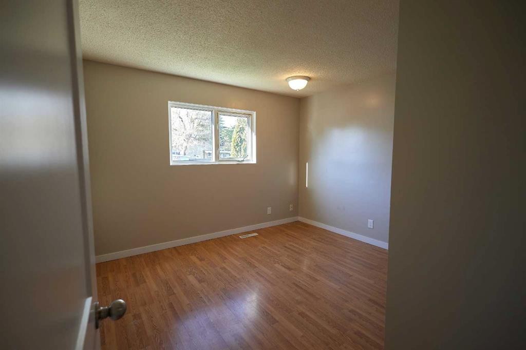2501 13 Avenue North, Lethbridge, AB - Indoor Photo Showing Other Room