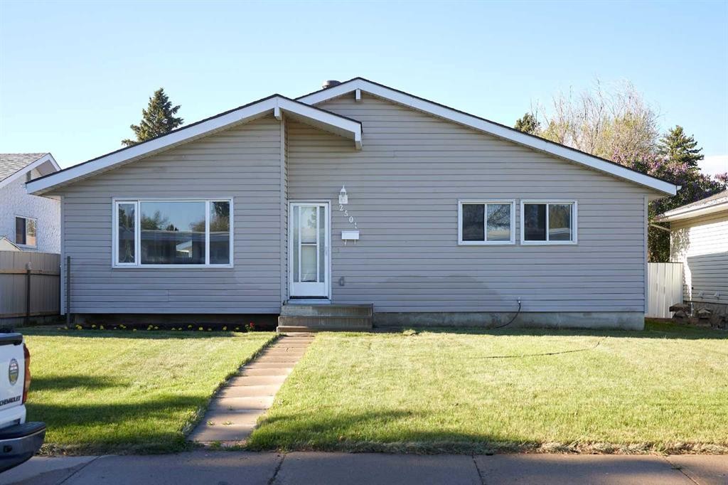 2501 13 Avenue North, Lethbridge, AB - Outdoor