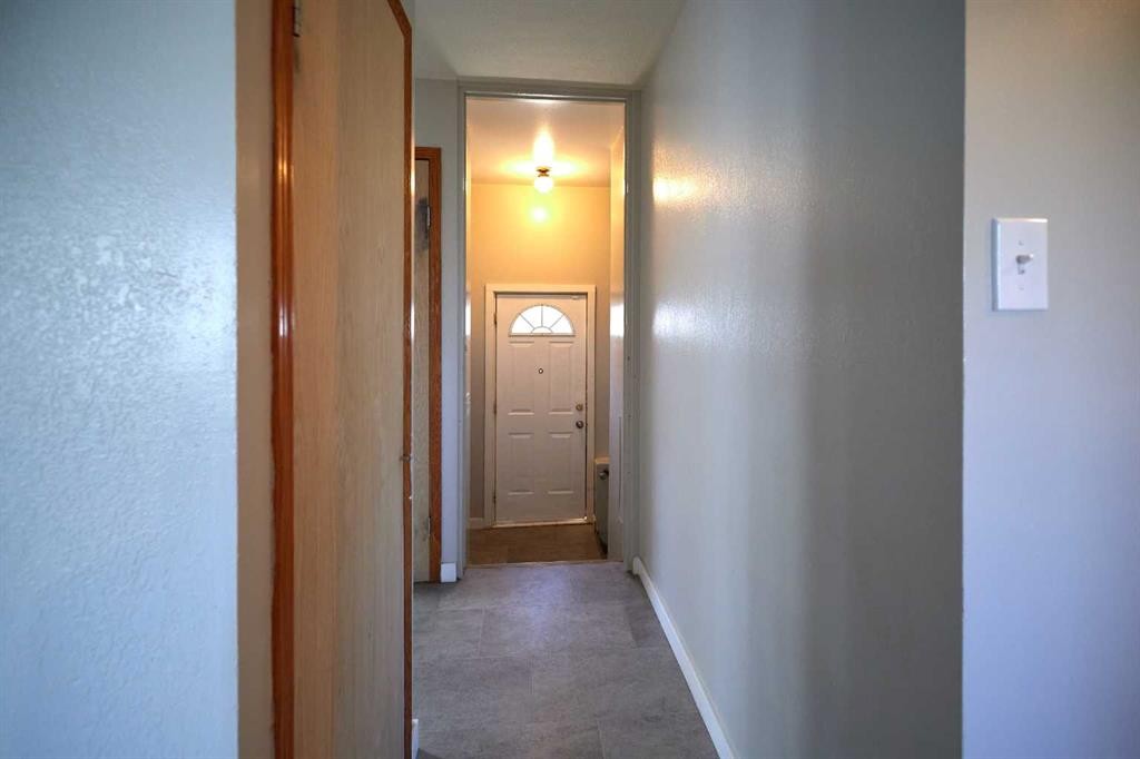 2501 13 Avenue North, Lethbridge, AB - Indoor Photo Showing Other Room