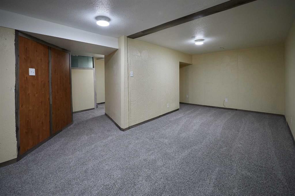 2501 13 Avenue North, Lethbridge, AB - Indoor