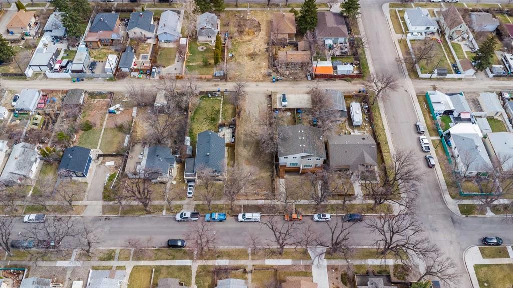 809 12 B Street North, Lethbridge, AB