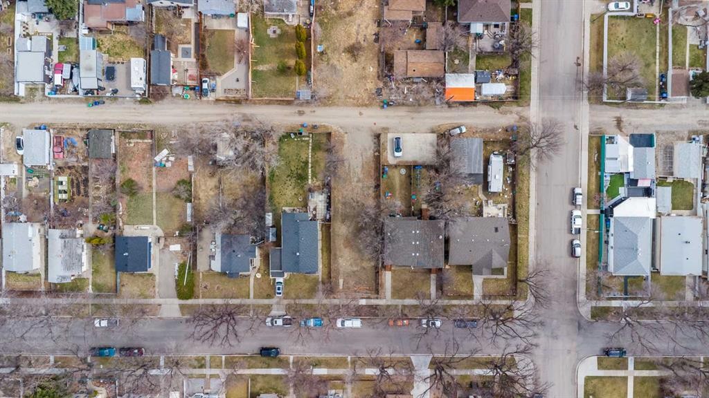 809 12 B Street North, Lethbridge, AB