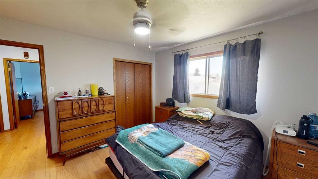 2119 17A Avenue, Coaldale, AB - Indoor Photo Showing Bedroom
