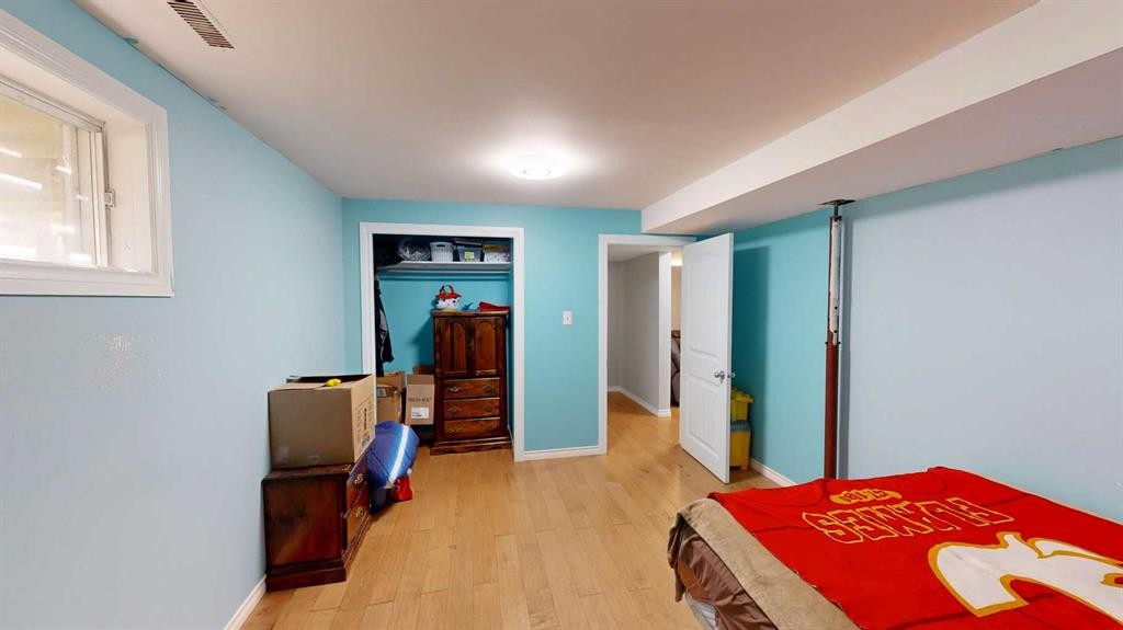 2119 17A Avenue, Coaldale, AB - Indoor