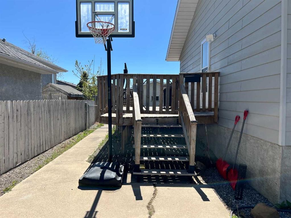 2119 17A Avenue, Coaldale, AB - Outdoor With Exterior