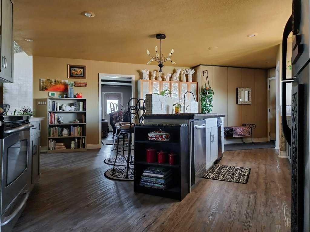20 Deer Path Meadow, Fort Macleod, AB - Indoor Photo Showing Kitchen