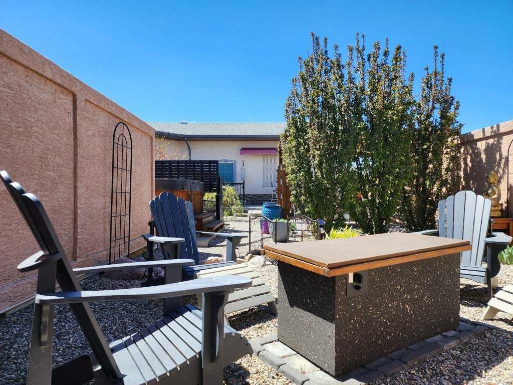 20 Deer Path Meadow, Fort Macleod, AB - Outdoor With Deck Patio Veranda With Exterior