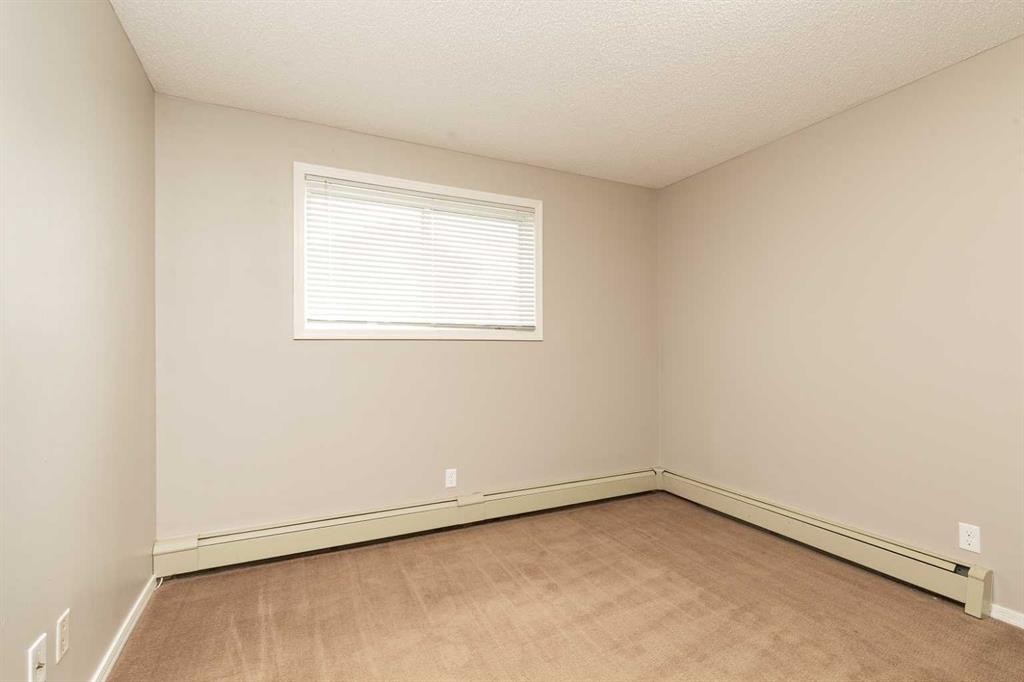 109-85 Foxbend Crescent North, Lethbridge, AB - Indoor Photo Showing Other Room