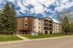 109-85 Foxbend Crescent NORTHLethbridge, AB T1H 5T4