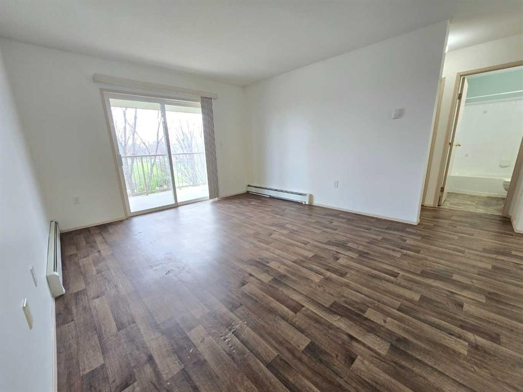 312-485 Red Crow Boulevard West, Lethbridge, AB - Indoor Photo Showing Other Room