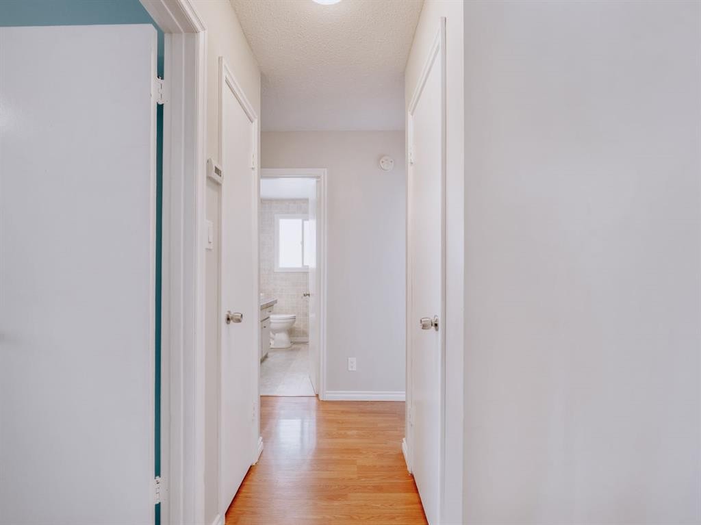 5007-62Nd Ave, Taber, AB - Indoor Photo Showing Other Room