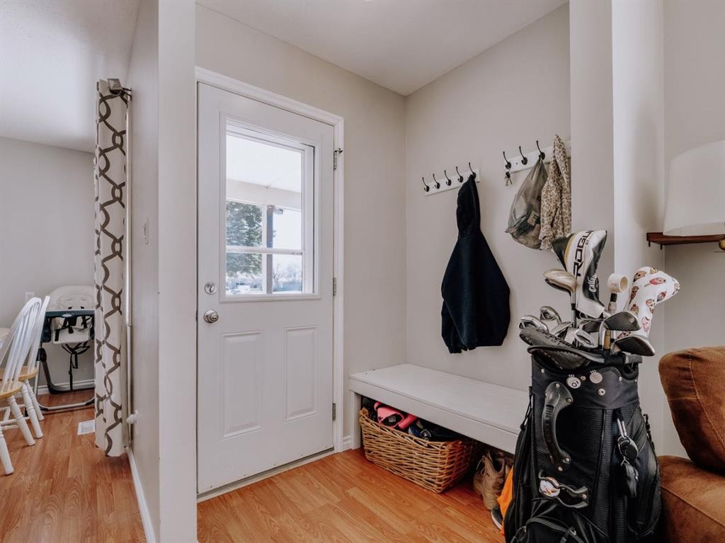 5007-62Nd Ave, Taber, AB - Indoor Photo Showing Other Room