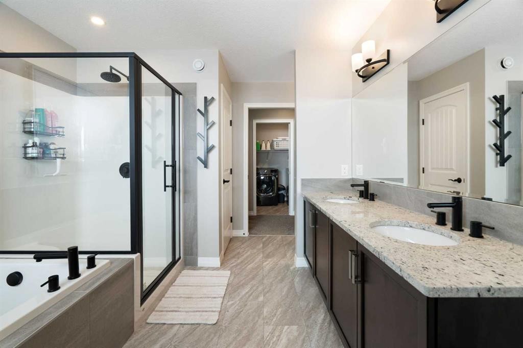 700 Seton Circle Se, Calgary, AB - Indoor Photo Showing Bathroom