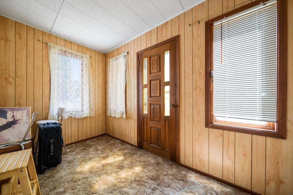 5103 41 Ave, Taber, AB - Indoor Photo Showing Other Room