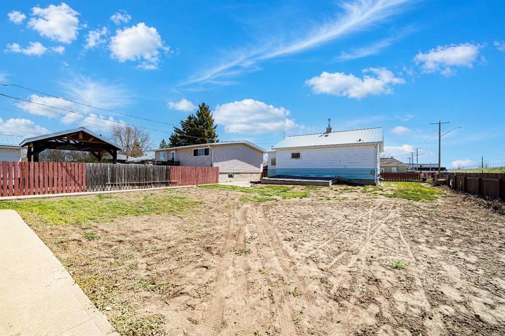 5103 41 Ave, Taber, AB - Outdoor