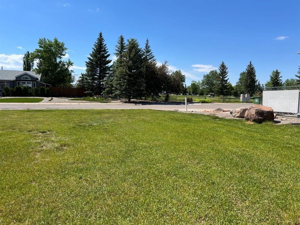 105 Fairway Drive, Coaldale, AB