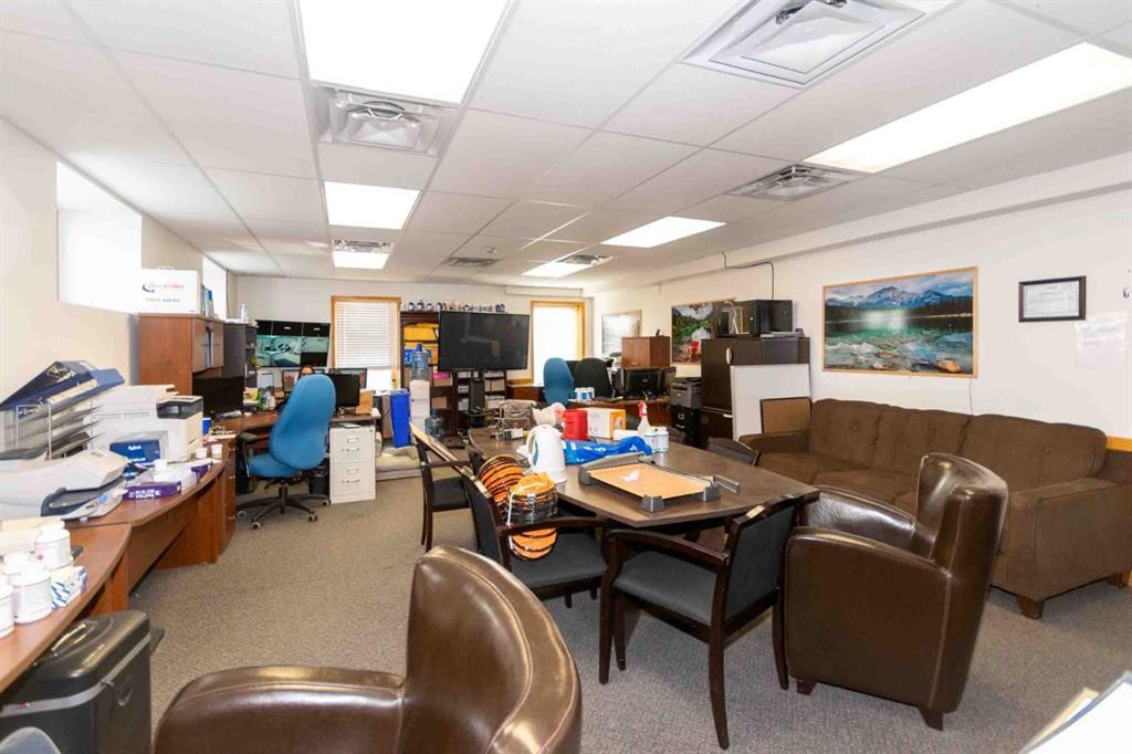 680N 300E, Raymond, AB