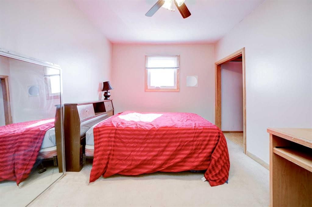 307 Grey Street, Granum, AB - Indoor Photo Showing Bedroom