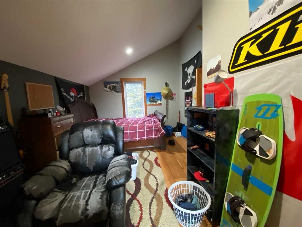 5302 19 Avenue, Coleman, AB - Indoor