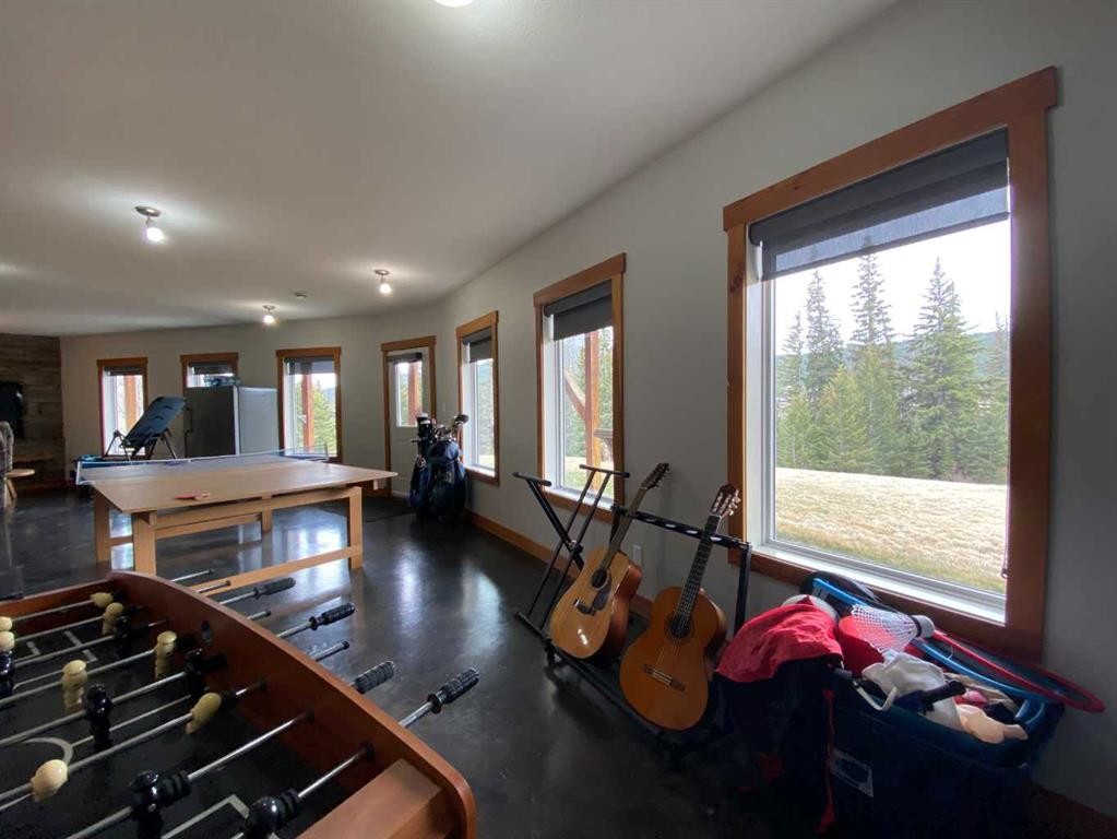 5302 19 Avenue, Coleman, AB - Indoor Photo Showing Other Room