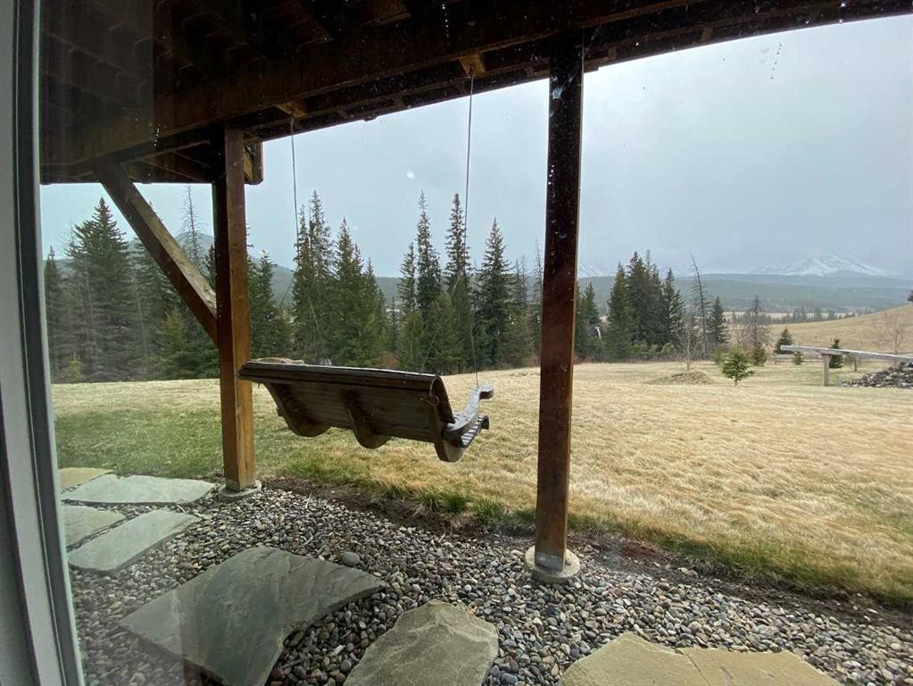 5302 19 Avenue, Coleman, AB - With View