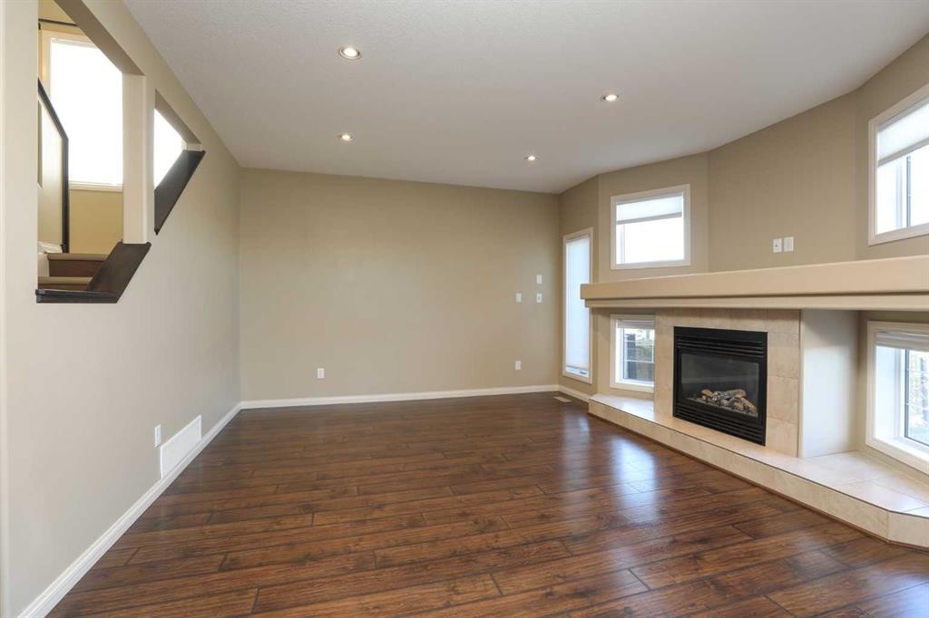 132 Firelight Way West, Lethbridge, AB - Indoor With Fireplace