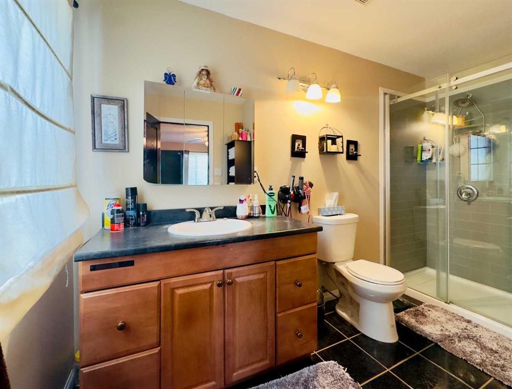 2127 Twp Rd 7-3A, Lundbreck, AB - Indoor Photo Showing Bathroom