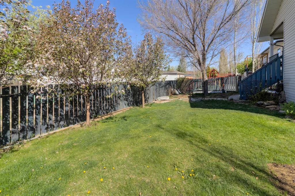 2404 9 Street, Coaldale, AB - Outdoor