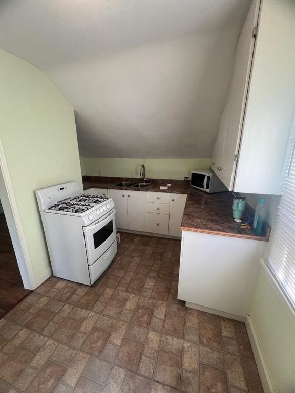 712 9 Avenue South, Lethbridge, AB - Indoor