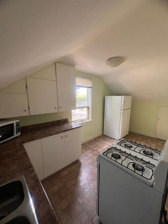 712 9 Avenue South, Lethbridge, AB - Indoor Photo Showing Other Room