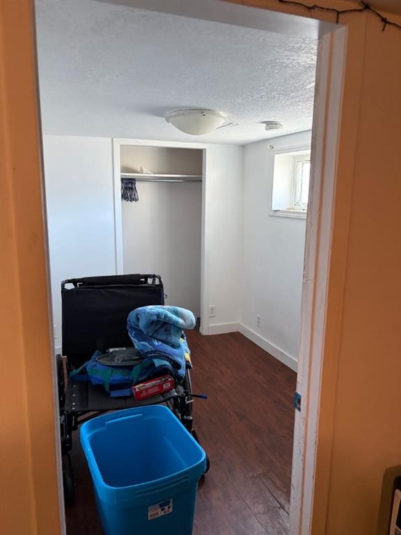 712 9 Avenue South, Lethbridge, AB - Indoor Photo Showing Other Room