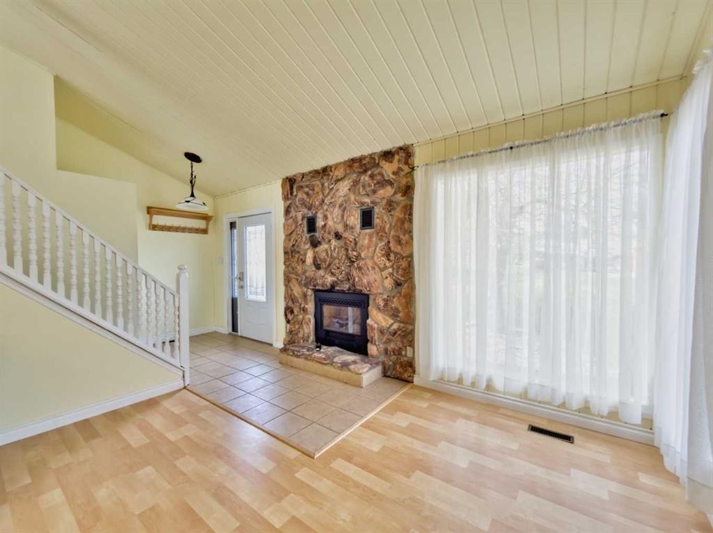 13553 18 Avenue, Blairmore, AB - Indoor With Fireplace