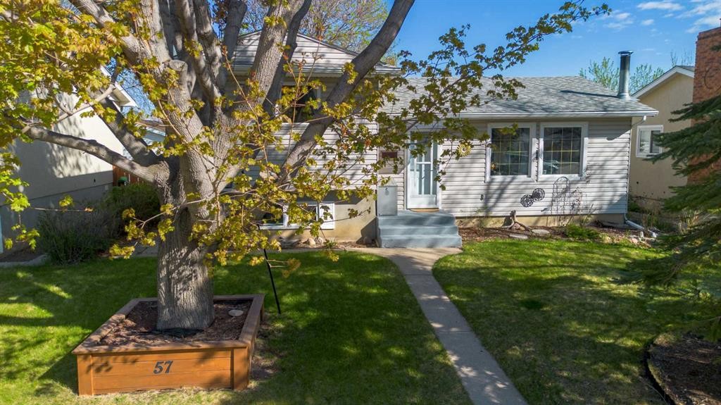 57 Honeysuckle Road North, Lethbridge, AB - Outdoor