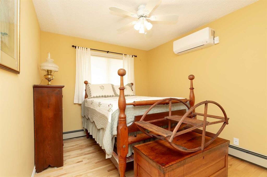 41 Simon Fraser Boulevard West, Lethbridge, AB - Indoor