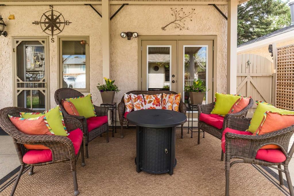 41 Simon Fraser Boulevard West, Lethbridge, AB - Outdoor With Deck Patio Veranda With Exterior
