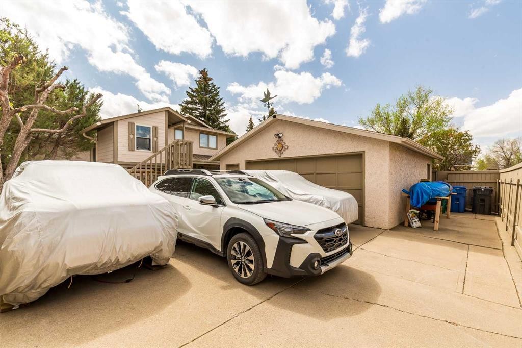 41 Simon Fraser Boulevard West, Lethbridge, AB - Outdoor