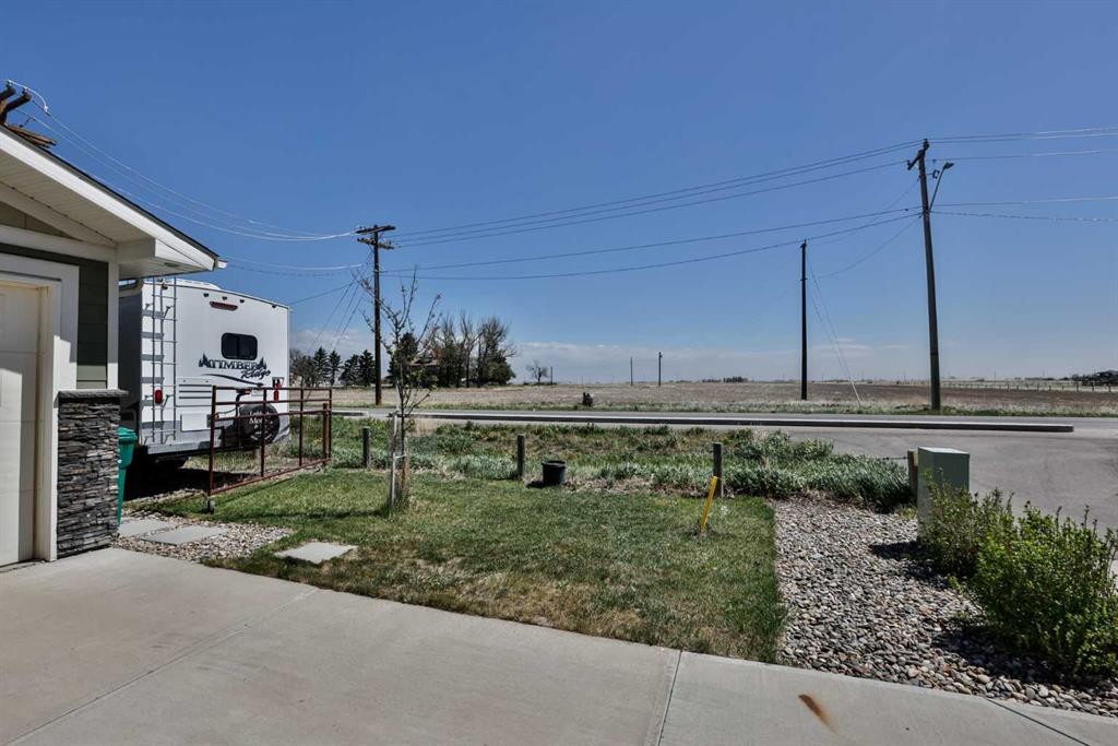 223 Couleesprings Terrace South, Lethbridge, AB - Outdoor