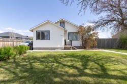 375 N 100 W Raymond, AB T0K 2S0